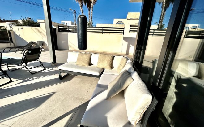 Resale - Villa -
Los Balcones - Costa Blanca