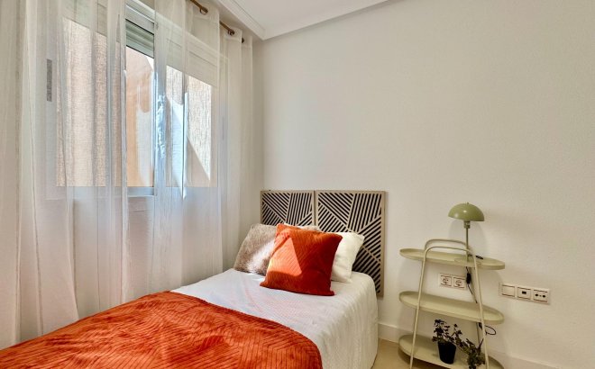 Resale - Apartment -
Torrevieja - PARQUE DE LAS NACIONES