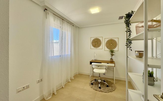 Resale - Apartment -
Torrevieja - PARQUE DE LAS NACIONES