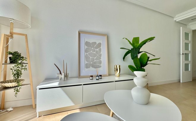 Resale - Apartment -
Torrevieja - PARQUE DE LAS NACIONES