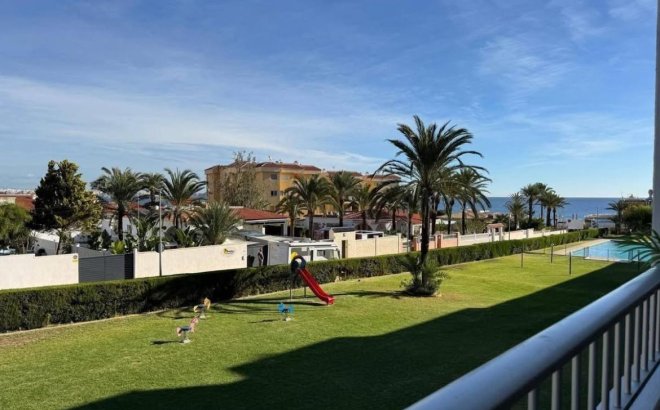 Resale - Apartment -
Torrevieja - Punta Prima