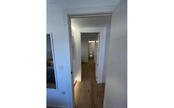 Resale - Apartment -
Torrevieja - Punta Prima