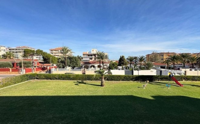 Resale - Apartment -
Torrevieja - Punta Prima