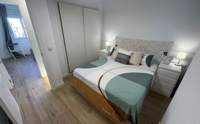 Resale - Apartment -
Torrevieja - Punta Prima