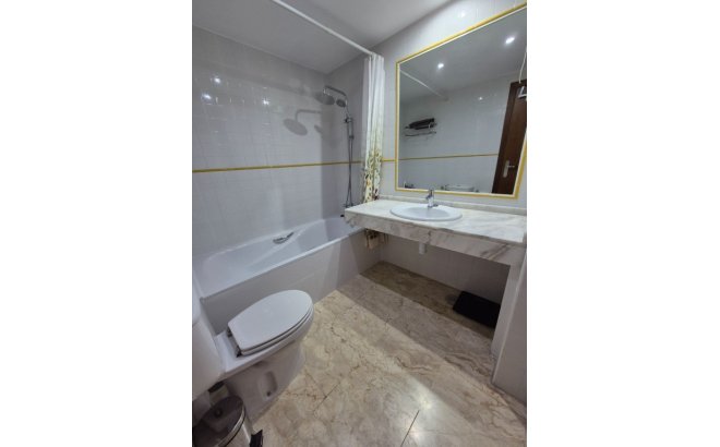 Resale - Apartment -
Punta Prima - Costa Blanca