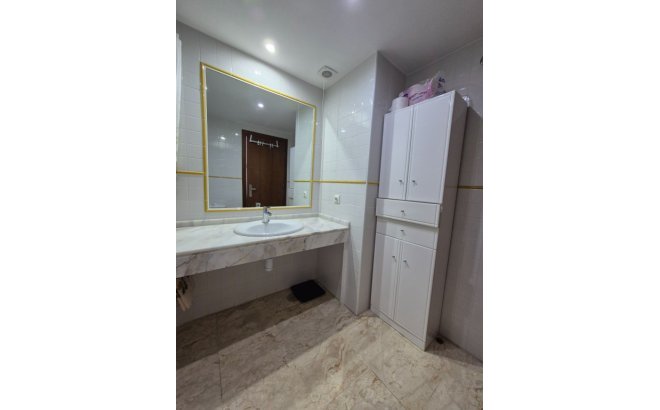 Resale - Apartment -
Punta Prima - Costa Blanca