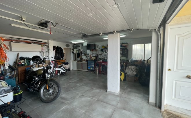 Resale - Villa -
San Fulgencio - Costa Blanca