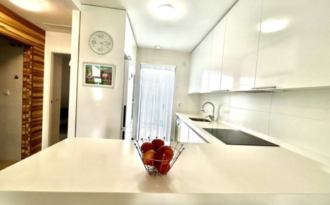 Resale - Town House -
Los Dolses - Inland