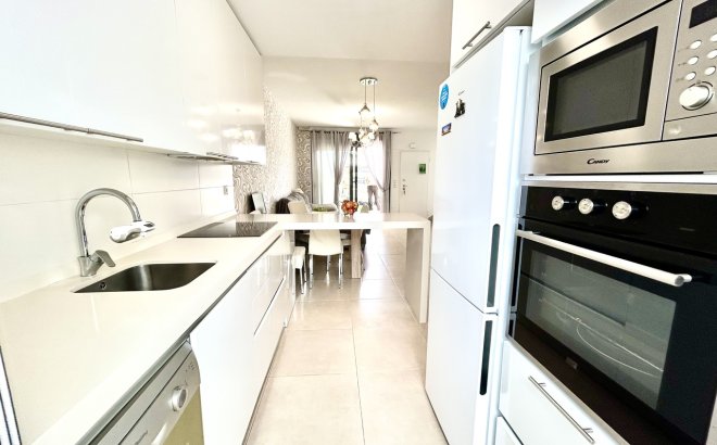 Resale - Town House -
Los Dolses - Inland