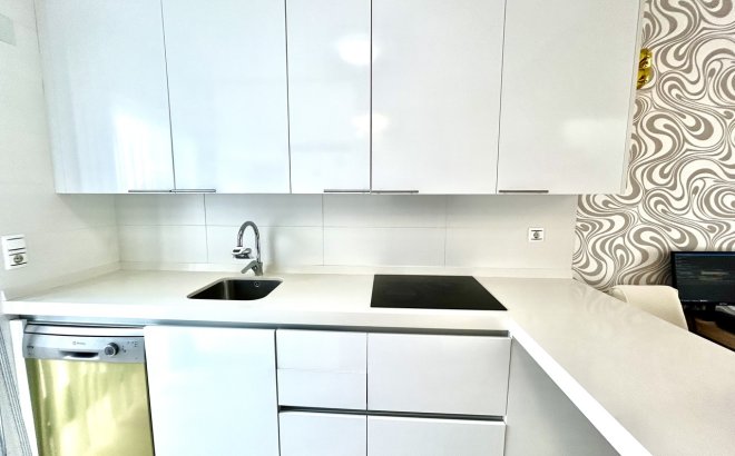 Resale - Town House -
Los Dolses - Inland