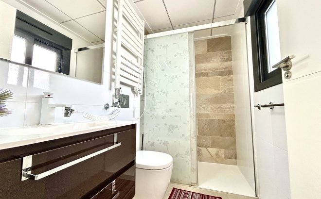 Resale - Town House -
Los Dolses - Inland