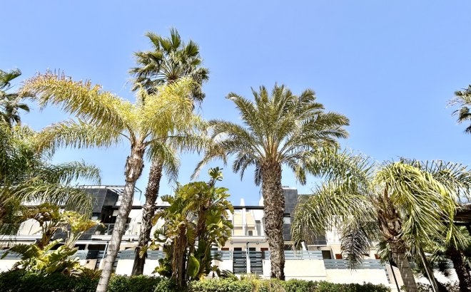 Resale - Town House -
Los Dolses - Inland