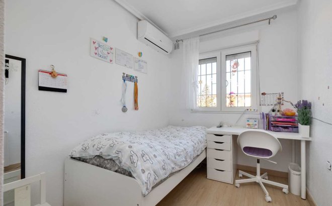 Resale - Town House -
Torrevieja - Costa Blanca