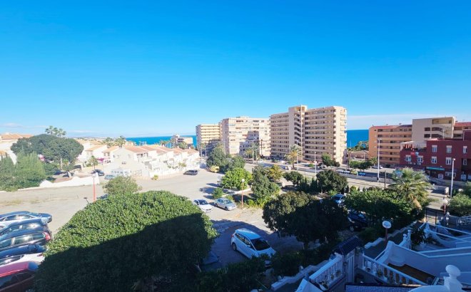 Resale - Dúplex -
Torrevieja - Cabo Cervera