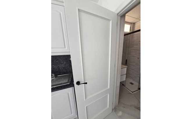 Resale - Dúplex -
Torrevieja - Torretas