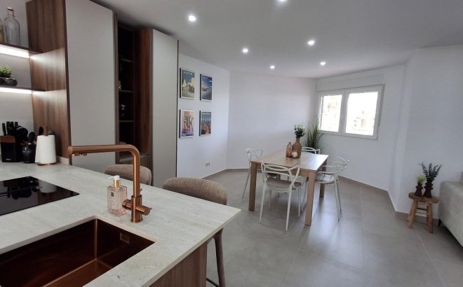 Resale - Apartment -
Torrevieja - Acequion