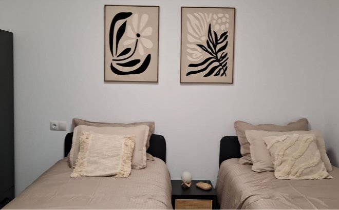 Resale - Apartment -
Torrevieja - Acequion