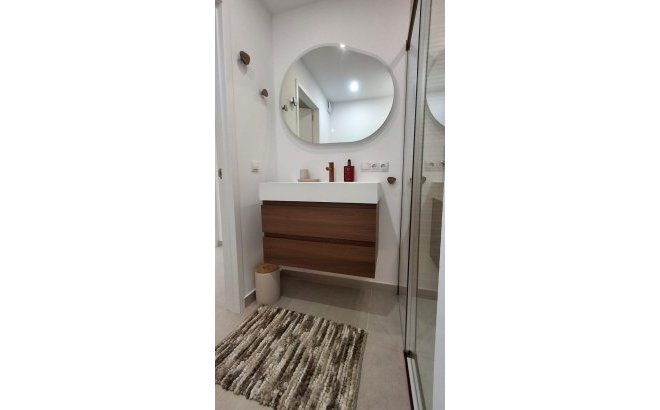 Resale - Apartment -
Torrevieja - Acequion
