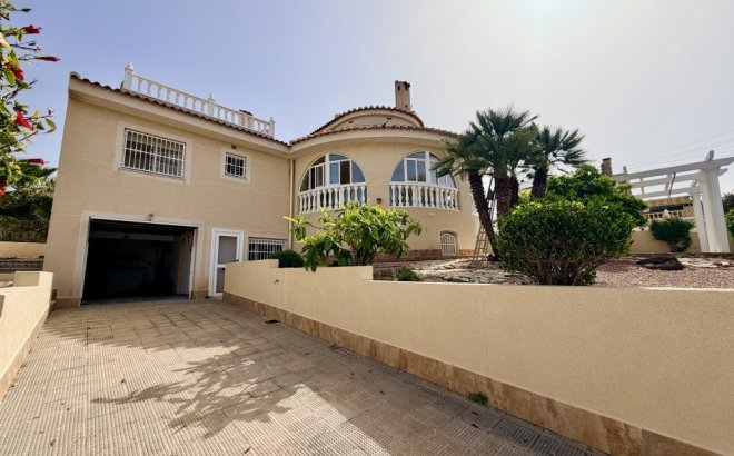 Resale - Villa -
Ciudad Quesada - Costa Blanca