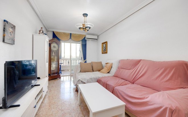 Herverkoop - Appartement -
Torrevieja
