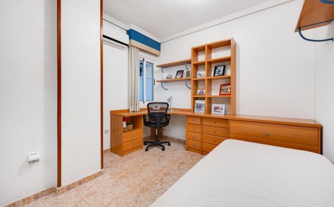 Herverkoop - Appartement -
Torrevieja