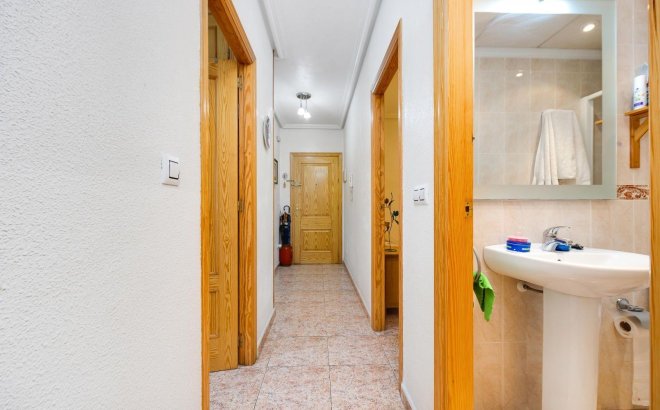 Herverkoop - Appartement -
Torrevieja