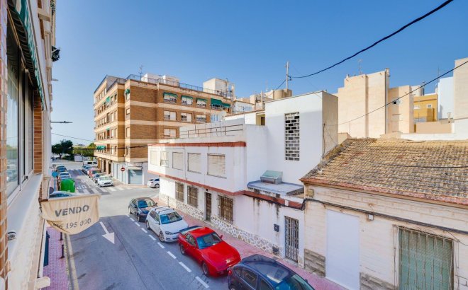 Herverkoop - Appartement -
Torrevieja