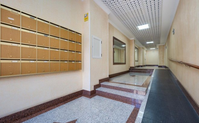 Herverkoop - Appartement -
Torrevieja