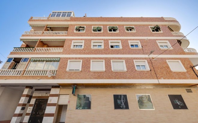 Herverkoop - Appartement -
Torrevieja