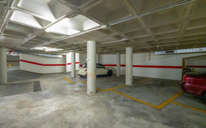 Resale - Apartment -
Torrevieja - Estacion De Autobuses