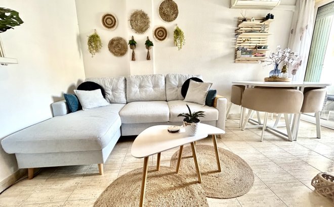 Resale - Apartment -
Torrevieja - Costa Blanca