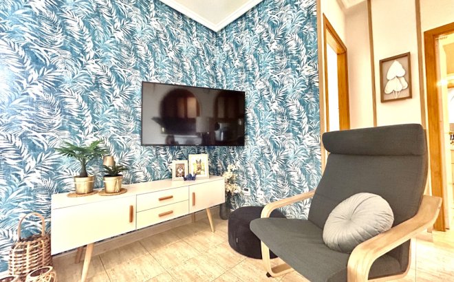 Resale - Apartment -
Torrevieja - Costa Blanca