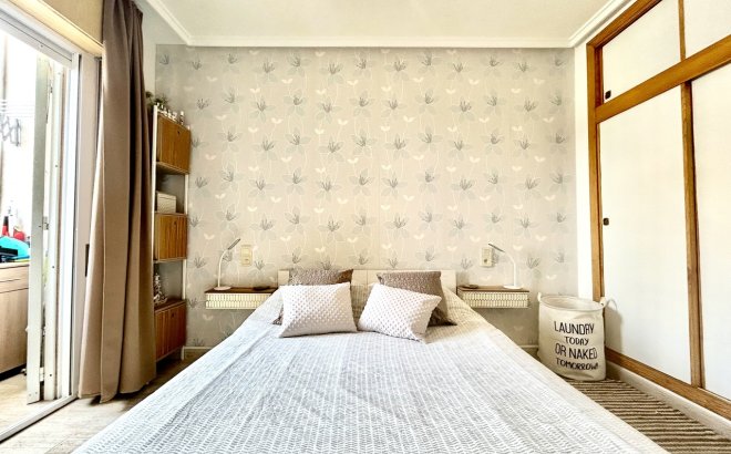 Resale - Apartment -
Torrevieja - Costa Blanca