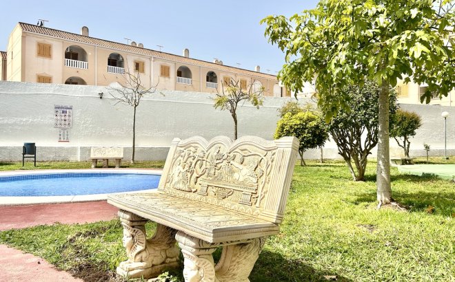 Resale - Apartment -
Torrevieja - Costa Blanca