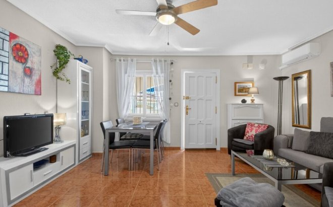 Resale - Quad House -
Playa Flamenca - Serena III