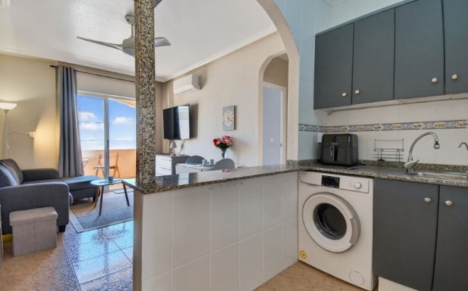 Resale - Penthouse -
Torrevieja - Calas Blancas