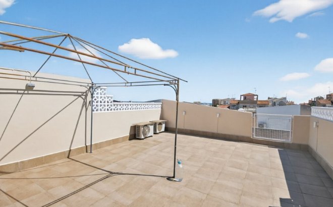 Resale - Penthouse -
Torrevieja - Calas Blancas