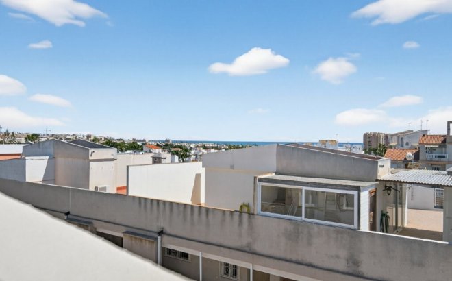 Resale - Penthouse -
Torrevieja - Calas Blancas