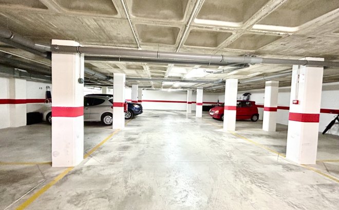 Resale - Apartment -
Villamartin - Costa Blanca