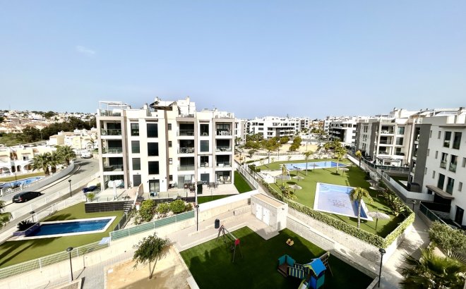 Resale - Apartment -
Villamartin - Costa Blanca