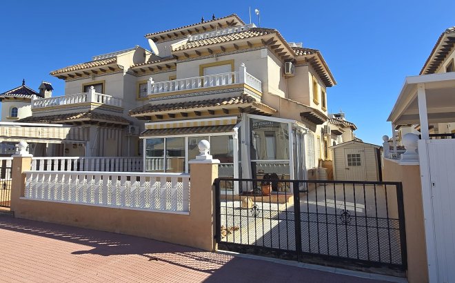 Resale - Town House -
Orihuela Costa - Costa Blanca