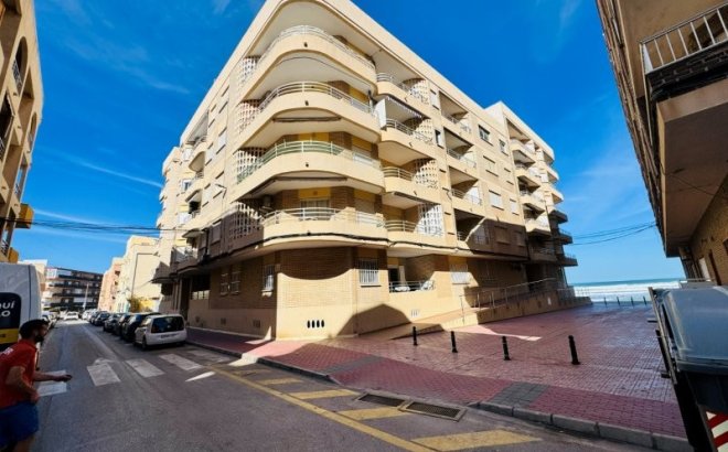 Resale - Apartment -
La Mata - Costa Blanca