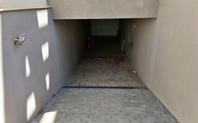 Resale - Villa -
Orihuela Costa - Villamartín