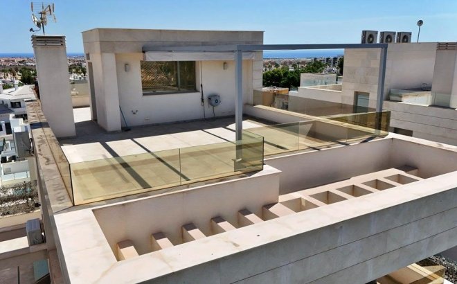 Resale - Villa -
Orihuela Costa - Villamartín