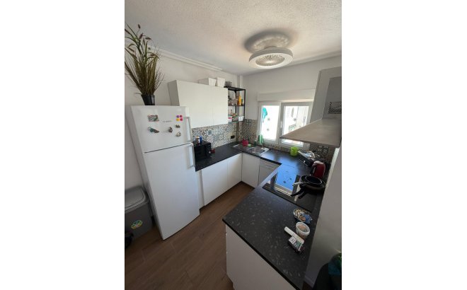 Resale - Apartment -
Torrevieja - Punta Prima