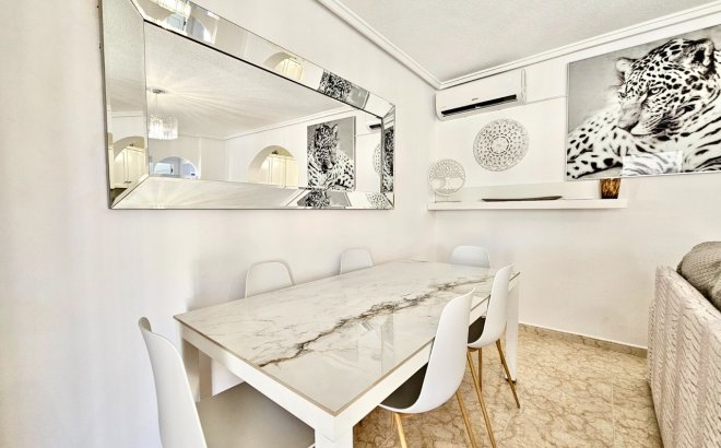 Resale - Town House -
Punta Prima - Costa Blanca