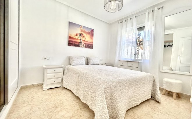 Resale - Town House -
Punta Prima - Costa Blanca