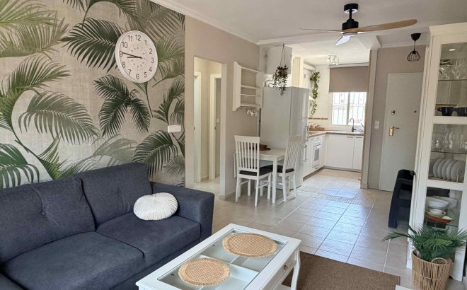 Resale - Bungalow -
Orihuela Costa - Costa Blanca