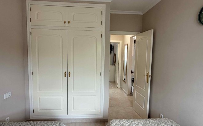 Resale - Bungalow -
Orihuela Costa - Costa Blanca