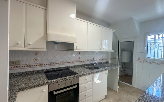 Resale - Town House -
Orihuela Costa - Costa Blanca